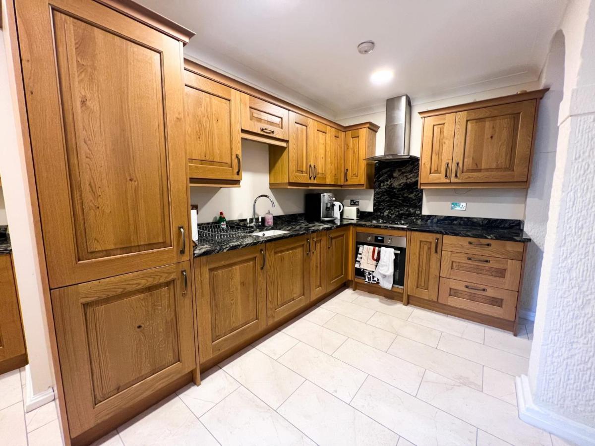 Spacious Flat Sleeps 8 Near Princes Street Edinburgh Luaran gambar