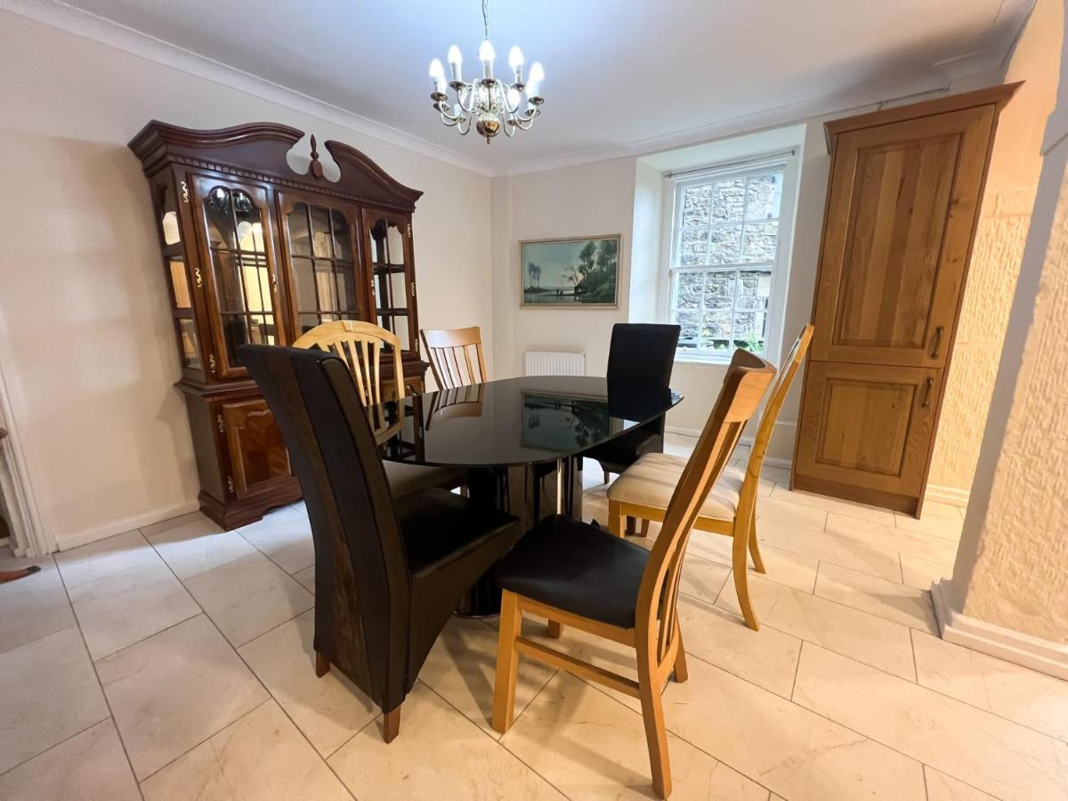 Spacious Flat Sleeps 8 Near Princes Street Edinburgh Luaran gambar