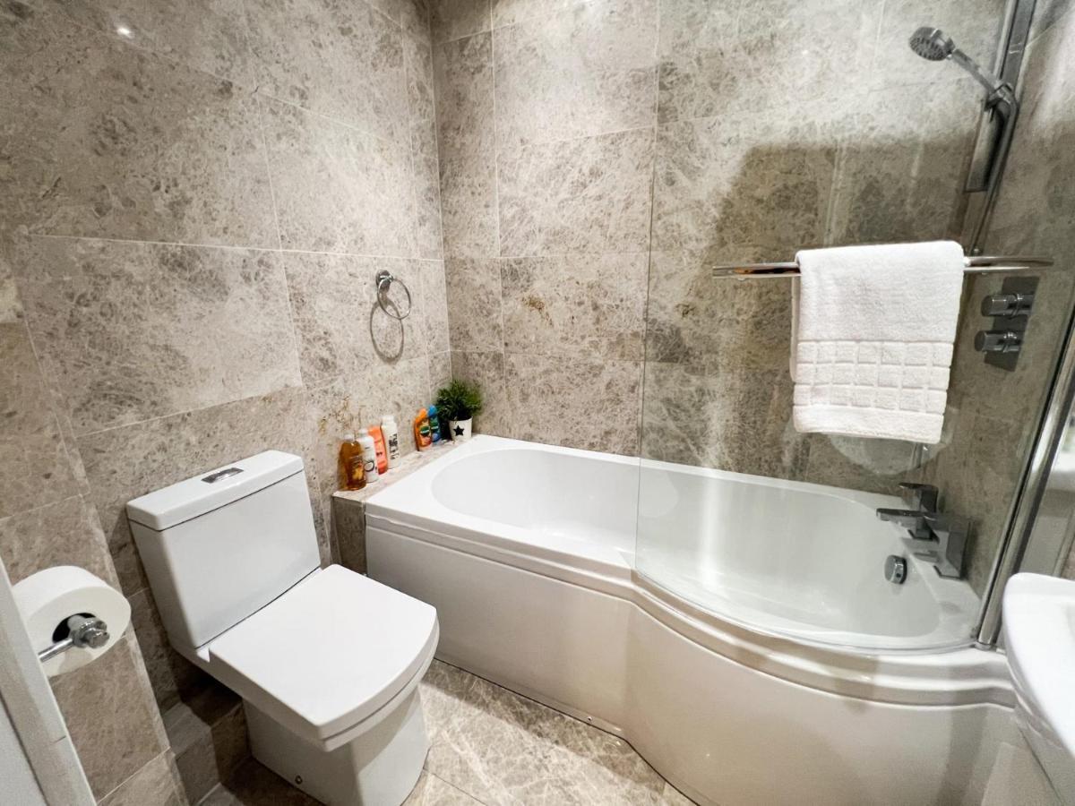 Spacious Flat Sleeps 8 Near Princes Street Edinburgh Luaran gambar