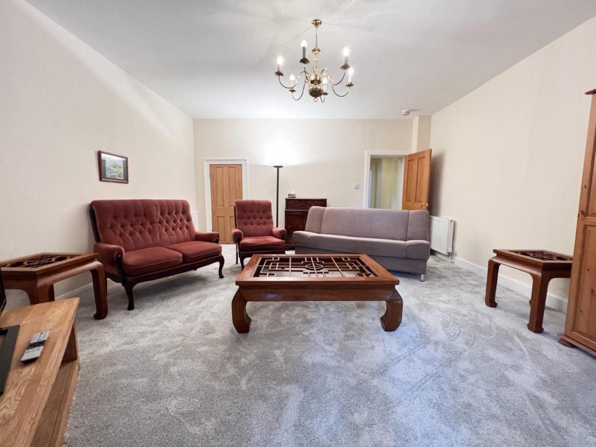 Spacious Flat Sleeps 8 Near Princes Street Edinburgh Luaran gambar